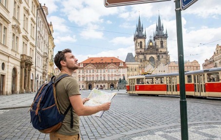 Kde si půjčit v Praze za rozumnou cenu?