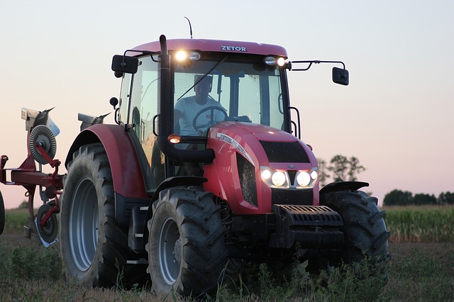 Traktory Zetor: dostupné náhradní díly a snadné opravy